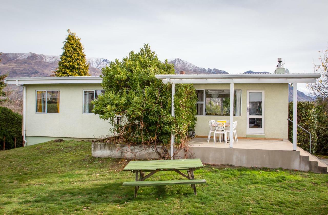 Retro With A View Villa Wanaka Bagian luar foto