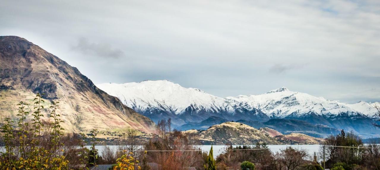 Retro With A View Villa Wanaka Bagian luar foto